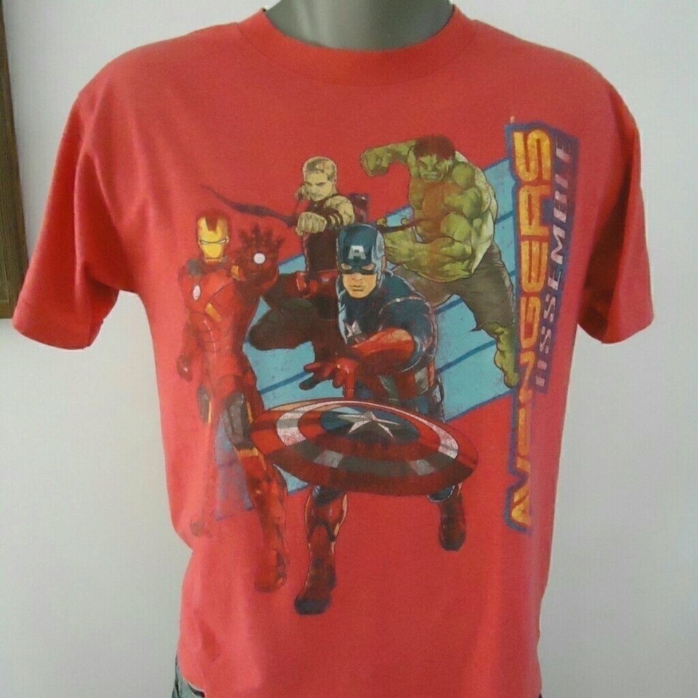 Marvel Avengers Youth T Shirt Sz XL Marvel Comics Hulk Iron Man Captain America